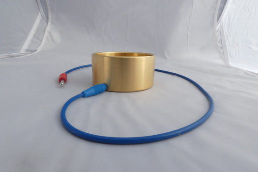 Großer Becher mit Kabel